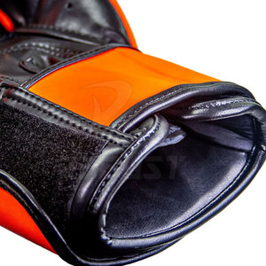 Gants de boxe professionnels de nouvelle conception personnalisés par OEM Votre propre logo Gants de boxe de haute qualité - Product Image 5