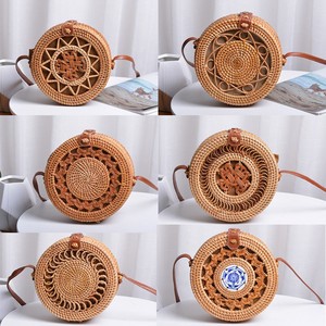 ราคาโรงงานที่ไม่ซ้ํากันสไตล์ Boho กระเป๋าหวายกลมกระเป๋าสตางค์สุภาพสตรีกระเป๋าสุภาพสตรีกระเป๋าถือผลิตในเวียดนาม - Product Image 4