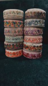 ลูกไม้ปักลายดอกไม้สีดำหรูหราที่มีรายละเอียดที่ซับซ้อนเหมาะสำหรับการสร้างชุดเจ้าสาวที่มีความซับซ้อนสวมใส่ตอนเย็น - Product Image 2