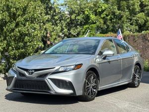 CLEAN 2023 À-yo-ta Cam_ry SE FWD - Product Image 6