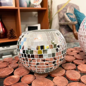 Vela Aromática de Lujo en Frasco de Vidrio con Diseño Moderno de Mosaico Dorado y Naranja, Decoración Navideña para Interiores - Product Image 1