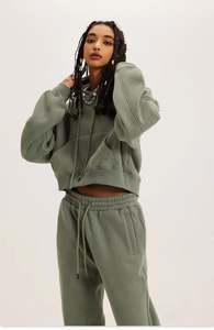 Sweat-shirt à capuche court en coton éponge avec logo personnalisé Design 3D en relief Sweats à capuche courts brodés Boxy pour femmes - Product Image 5