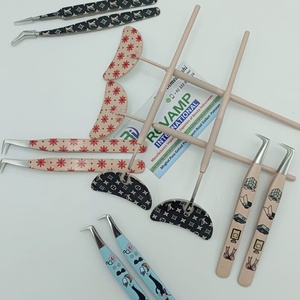 Pinzas para pestañas en forma de media luna de acero inoxidable a precio de fábrica Herramienta de belleza sostenible para extensiones de pestañas - Product Image 5