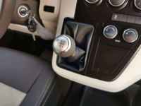 Toyota Hiace d'occasion économique à toit surélevé (BUS/VAN/VOITURE)