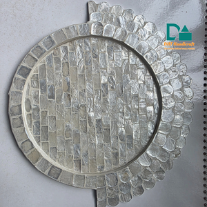 Plato Base Decorativo de MDF con Nácar Hecho a Mano, con Tamaño y Forma Personalizables para Decoración de Mesa de Bodas y Hoteles - Product Image 2