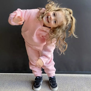 Ensembles de survêtements pour enfants OEM ensemble de sweats à capuche deux pièces personnalisés pour enfants ensembles de vêtements en polaire de haute qualité pour filles - Product Image 4