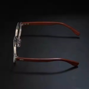 แว่นตาหรูหราประดับเพชรโมอิสซาไนต์แท้ ทองคำแท้ 10K แบบสั่งทำพิเศษ - Product Image 4