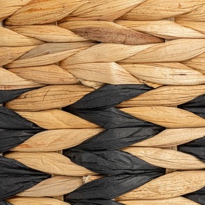 Cesta de Jacinto de Agua con Diseño de Rayas, Cesta de Almacenamiento Hecha a Mano, Ecológica, Hecha en Vietnam - Product Image 5