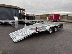 Remorque porte-palplanches robuste Brian James Digger Plant 543, 3,7 m x 1,7 m, 3500 kg MVM, panneau arrière perforé pleine largeur amélioré - Product Image 3