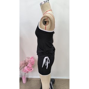 Conjunto de Dos Piezas para Mujer, Blusa de Escote Redondo con Tirantes y Detalle Cruzado en la Espalda y Pantalones Cortos, 36075 - Negro - Product Image 6