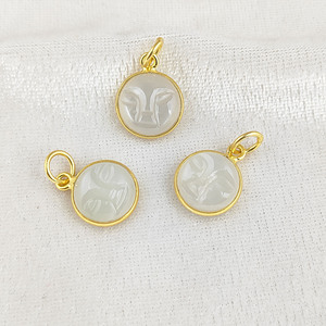 Visage Sculpture Gemme Charmes Lunette Ronde Pendentif À La Main Bijoux De Pierres Précieuses Or Vermeil Pendentif En Argent Pierre Précieuse Sculpture Pendentifs - Product Image 6