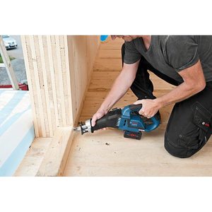 Scie sauteuse sans balais GSA 18V-32, scie alternative 18V pour usage domestique/industriel, pour la découpe de carreaux, du bois, de la pierre et des briques - Product Image 2