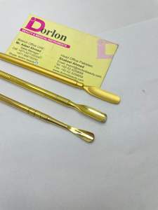 Herramientas para el cuidado de las uñas, empujador de cutículas chapado en oro, logotipo personalizado, removedor de empujador de uñas de doble extremo, herramienta limpiadora de uñas para manicura y pedicura - Product Image 4