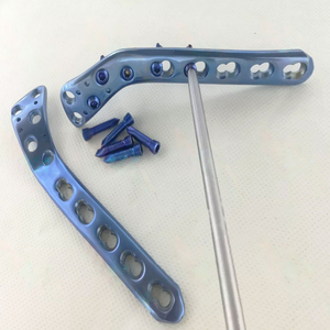 Proximal Lateral Tibia LCP 4,5/5,0mm Placas L/R 5-11H y tornillos Juego de 79 piezas - Product Image 1