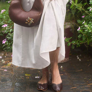 Calzado Profesional para Mujer, Khussa de Piel Sintética Antideslizante, Color y Talla Personalizables, Alta Calidad, para Todas las Temporadas - Product Image 4