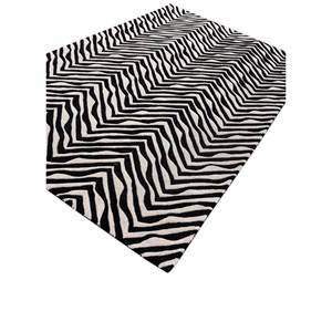 Adrift Wool <b>Hand</b> <b>Tufted</b> <b>Rug</b> Grey & Black Animal Print for Home-Tra-15150 - Product Image 2