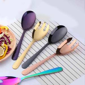 Incroyable ensemble cuillère et fourchette de service à salade en argent poli avec poignée longue pour la décoration de table de mariage en métal durable - Product Image 3