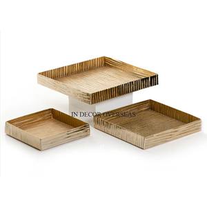 Latest Pattern Arrival High Grade Gold Plated Superior Quality Metal Made White Color Powder Coated Serving <b>Tray</b> From India - Product Image 5
