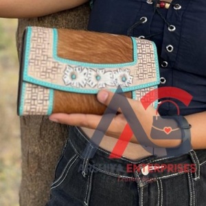 Bolso de mano de cuero de piel sintética para mujer, carteras de cuero talladas, bolso de mano de cuero para mujer, monederos de piel de diseño único - Product Image 1