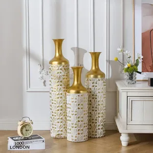 Vase à fleurs de table en fer artisanal de luxe, design côtier, écologique, décoration intérieure tendance, design haut de gamme, intérieurs élégants - Product Image 6