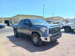 Camioneta Usada 2022, 4.6L, 6 Cilindros, Caja de Cambios Automática, Tracción en las Cuatro Ruedas, Asientos de Cuero, Interior Oscuro, Control de Crucero, Techo Panorámico, 6 Bolsas de Aire - Product Image 3