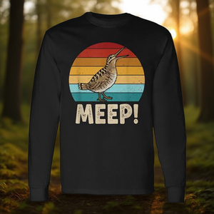 T-shirt vintage americana a maniche lunghe con stampa di un picchio e scritta 'Meep Bird', prodotto promozionale con meme 'Meep Bird' - Product Image 3