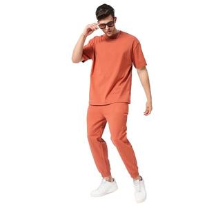 ชุดวอร์มผู้ชายคุณภาพสูงสำหรับฤดูหนาว  รับสั่งทำสีและโลโก้  เป็นมิตรกับสิ่งแวดล้อม  ประกอบด้วยเสื้อยืดโอเวอร์ไซส์และกางเกงลำลอง - Product Image 1