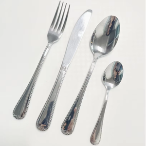 Ensemble de couverts en acier inoxydable, design royal moderne et luxueux, garantit une utilisation durable, rehausse les rituels de la table, sophistiqué, écologique - Product Image 6