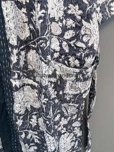 Veste matelassée Kantha en coton réversible vintage indien Veste à motif bohème pour l'hiver - Product Image 4