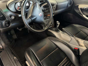 Bastante usado 2001 Porschee Boxster S - Product Image 4