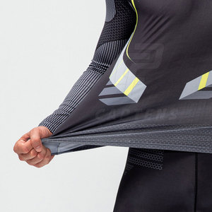 Conjunto de ropa activa transpirable de alta calidad para hombre, ropa de entrenamiento físico para gimnasio, conjunto de ropa activa para hombre - Product Image 6