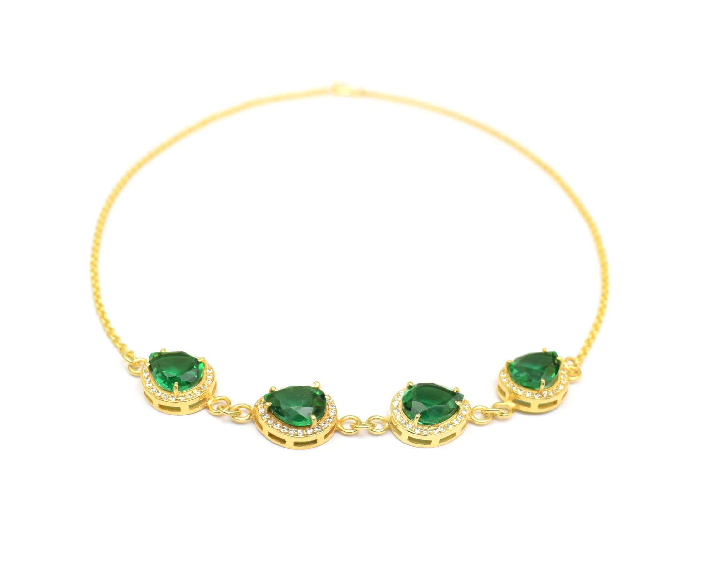 สีเขียว