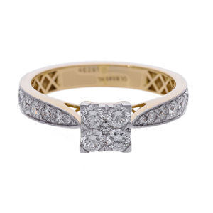 Élégante bague de créateur bicolore pour femme en or jaune 14 carats plaqué rhodium, diamant naturel à tige pavée de coupe ronde groupée - Product Image 2