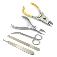 Kit d'instruments de podologie professionnels de haute qualité en acier inoxydable durable, ensemble luxueux de 5 outils de manucure et pédicure