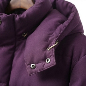 Chaqueta acolchada larga informal de invierno para hombre, abrigo cálido con cierre frontal y bolsillos laterales con cremallera - Product Image 5
