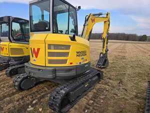 Nouvelle mini-pelle Wacker Neuson EZ36 modèle HT18, moteur Yanmar, poids opérationnel de 1,8 tonne pour usage domestique et agricole, godet neuf de 800 kg - Product Image 2