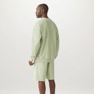 Sweat-shirt ras du cou en polaire classique durable de haute qualité et parfait pour les hommes et les femmes - Product Image 4