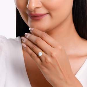 Audrey Halo Salitaire Anillo de diamantes en oro Heer por GIVA - Product Image 6