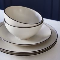 Fijne porseleinen kleine witte rijstsaladeschalen 4,5-6 inch keramische bijzetschalen Oosterse noedel-ramen soepkom echte terrine product