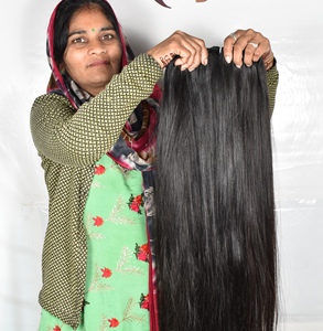 Bundles de cheveux naturels vierges indiens non traités avec des extensions de cheveux Remy alignées sur les cuticules avec des styles de vagues et de boucles - Product Image 1