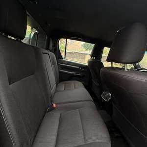 Toyota Hilux 2024 en perfecto estado para aventuras - Product Image 6