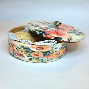 Caja de Chapati de madera ecológica de calidad superior 100% con decoración de grabado de mesa de madera de acacia de aluminio - Product Image 1