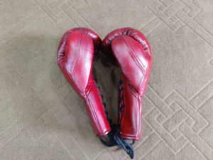 Gants de boxe Lacets de style mexicain Gants de boxe pour combattants professionnels Gant de combat, boxe en cuir sur mesure - Product Image 2