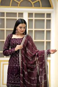 นักออกแบบระดับพรีเมียมพร้อมทําคอลเลกชัน SHARARA DUPATTA ยอดนิยมพร้อมลําดับการเย็บปักถักร้อยที่สวยงามชุดทํางานชุดปาร์ตี้แบบดั้งเดิม - Product Image 5
