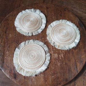 Sous-verres en fibre tropicale tissés à la main pour une décoration de table écologique, divertissement à domicile, style rustique bohème - Product Image 1