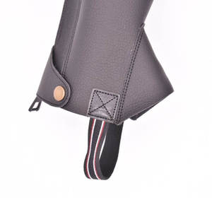 Chaps de sport d'extérieur de qualité supérieure en demi-cuir pour courses de chevaux, style western, produits équestres pour l'équitation en vente - Product Image 4