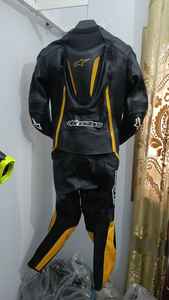 Combinaison de course moto en cuir personnalisée 1 pièce, équipement de protection pour la piste, armure CE, maillot de course, tenue de course automobile - Product Image 5