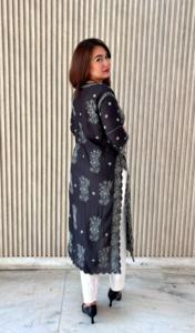 ชุดแต่งกายสำหรับใส่ไปงานปาร์ตี้และออฟฟิศสำหรับผู้หญิงดีไซน์แบบ lucknowi - Product Image 4