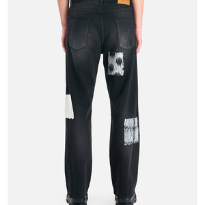 กางเกงยีนส์เย็บปะติดมีสไตล์ที่ดูเครียดและใส่สบาย - Product Image 2