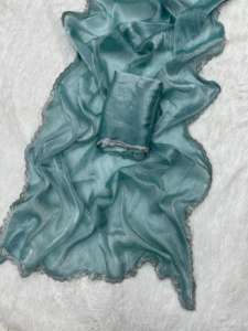 Belle Georgette Soie Avec Pure Jarkan Artisanat Dentelle Bordure Et Diamant en Saree - Product Image 2